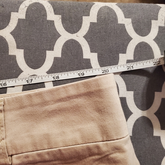 Tommy Hilfiger Shorts - Picture 5 of 11